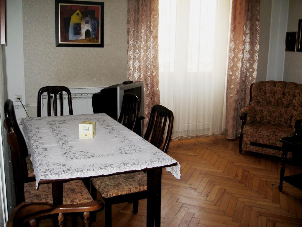 Apartment On Tumanyan Erevan Cameră foto